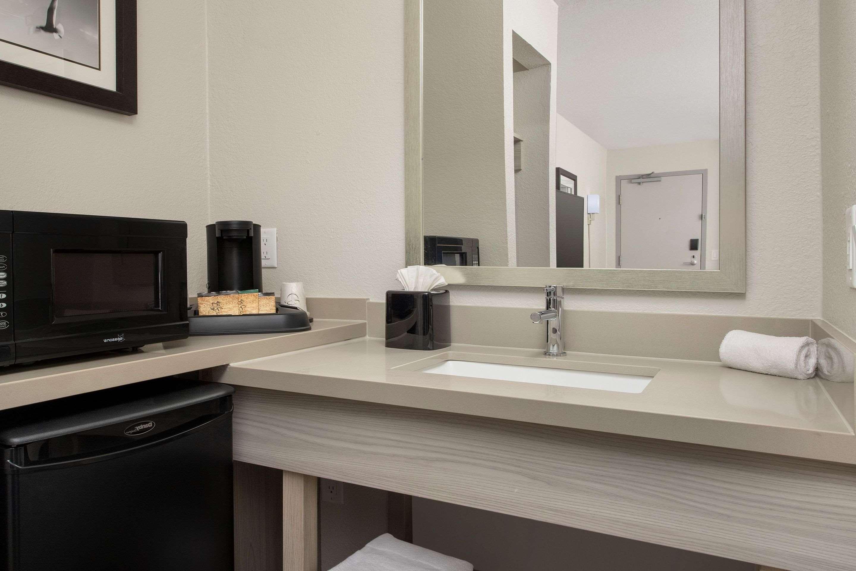 Quality Inn Atlantic Beach-Mayo Clinic Jax Area Eksteriør bilde